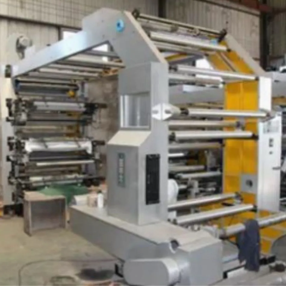 A bag cutting and sealing machine